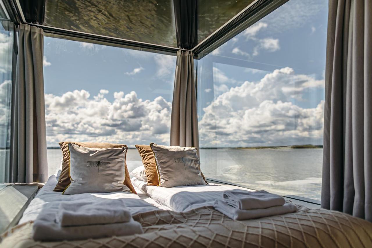 Grand Ht Houseboats - Domki Na Wodzie - Sauna, Jacuzzi, Kominek Mielno  Εξωτερικό φωτογραφία