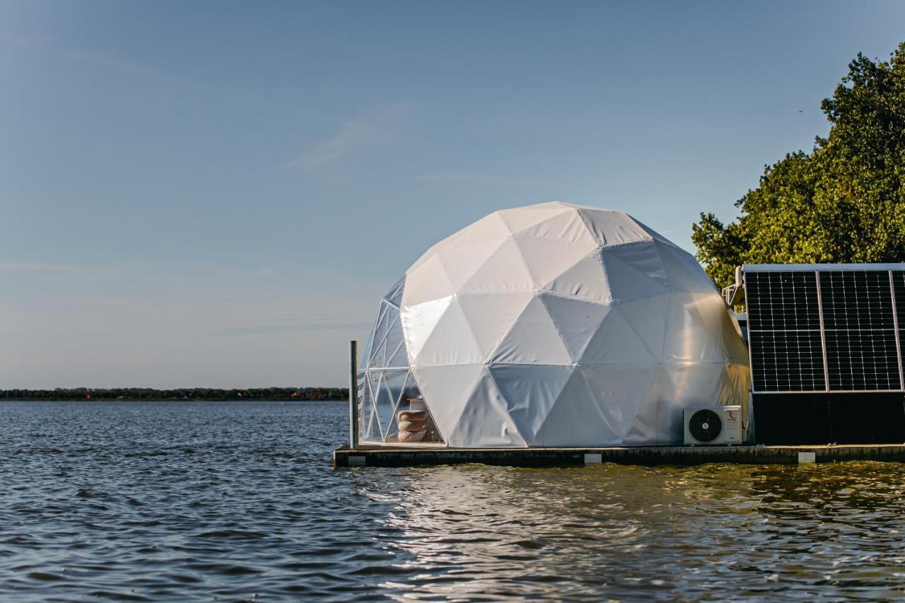 Grand Ht Houseboats - Domki Na Wodzie - Sauna, Jacuzzi, Kominek Mielno  Εξωτερικό φωτογραφία